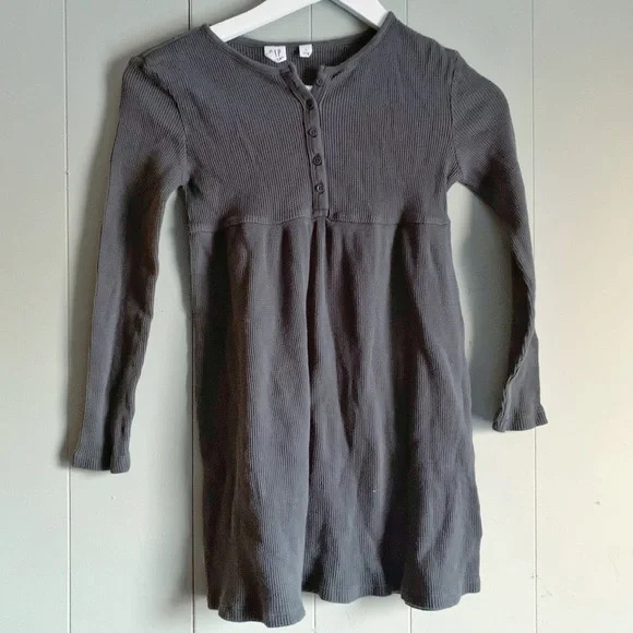 GAP Kids Girls Gray Waffle Knit Henley Baby Doll Dress M 10-12 GAP Kids Girls Gray Waffle Knit Henley Baby Doll Dress M 10-12
